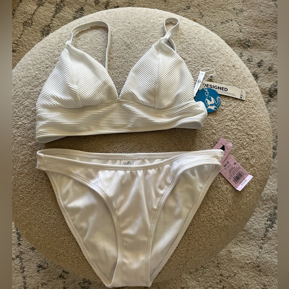 Ribbed white bikini set